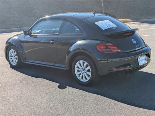 2017 Volkswagen Beetle 1.8T S