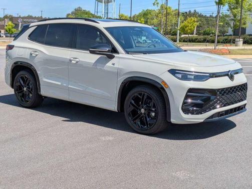 Sandstone 2026 Volkswagen Tiguan 2.0T SE R-Line Black