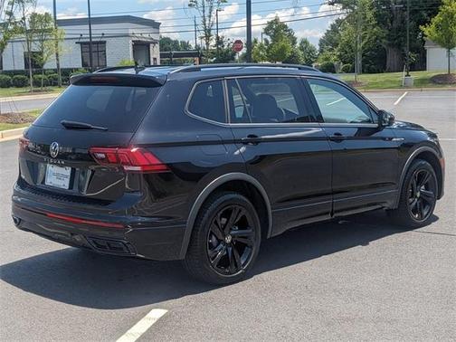 2024 Volkswagen Tiguan 2.0T SE R-Line Black
