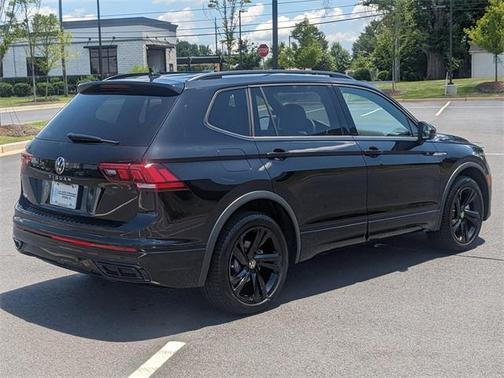 2024 Volkswagen Tiguan 2.0T SE R-Line Black