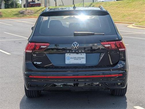2024 Volkswagen Tiguan 2.0T SE R-Line Black