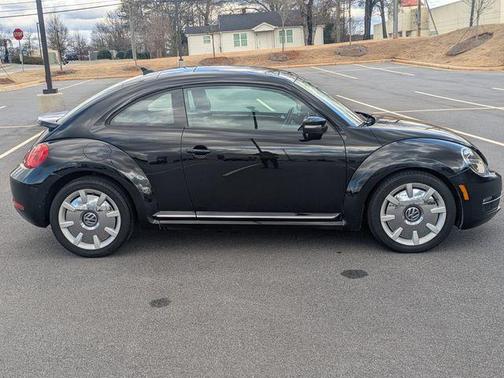2016 Volkswagen Beetle 1.8T SEL