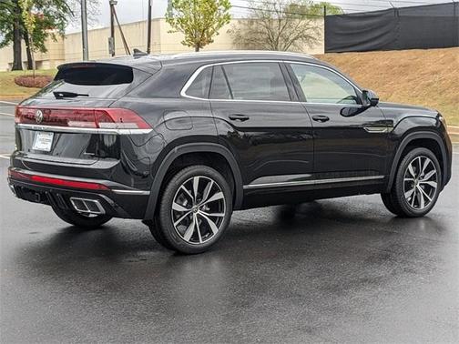 2025 Volkswagen Atlas Cross Sport 2.0T SEL Premium R-Line
