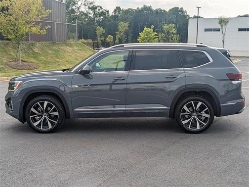 2025 Volkswagen Atlas 2.0T SEL Premium R-Line