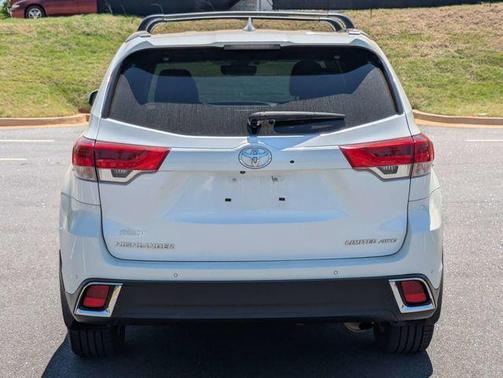 Blizzard Pearl 2019 Toyota Highlander Limited Platinum