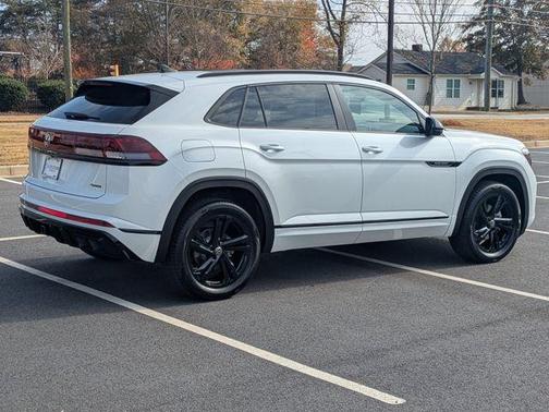 Opal White Pearl 2026 Volkswagen Atlas Cross Sport 2.0T SEL R-Line Black