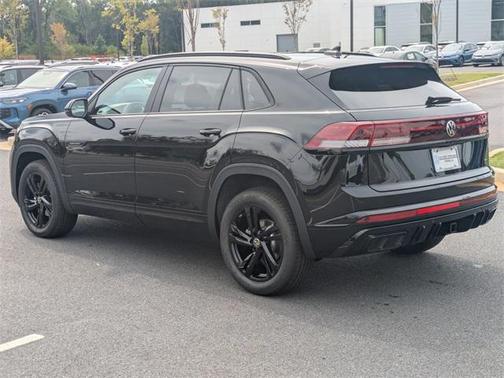 2026 Volkswagen Atlas Cross Sport 2.0T SEL R-Line Black