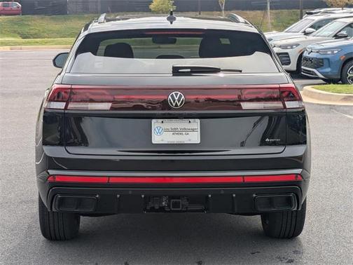 2026 Volkswagen Atlas Cross Sport 2.0T SEL R-Line Black