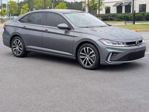 Platinum Gray Metallic 2025 Volkswagen Jetta 1.5T SE