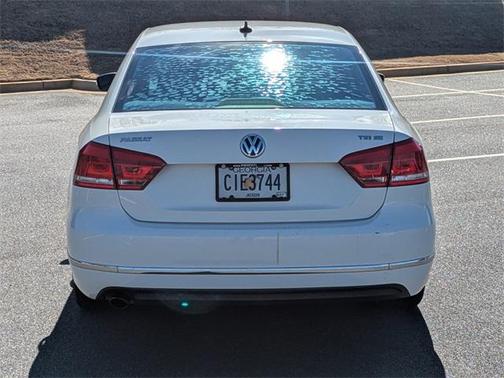 2015 Volkswagen Passat 1.8T Auto SE