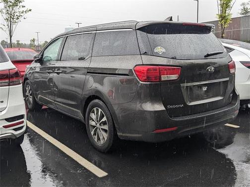 2017 Kia Sedona SX