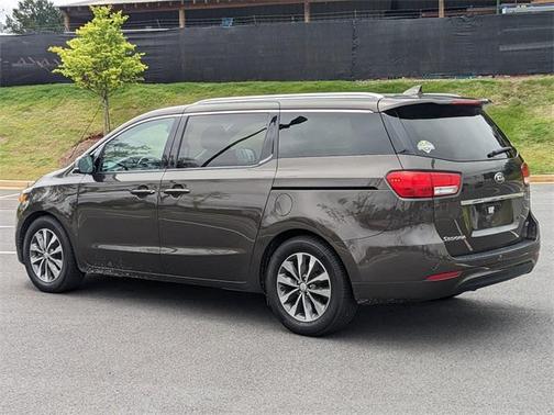 2017 Kia Sedona SX
