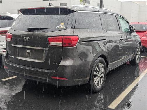 2017 Kia Sedona SX