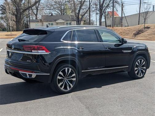 2022 Volkswagen Atlas Cross Sport 3.6L V6 SEL Premium R-Line