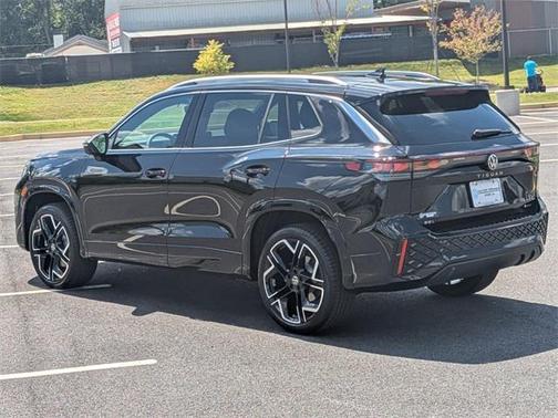 2025 Volkswagen Tiguan 2.0T SEL R-Line