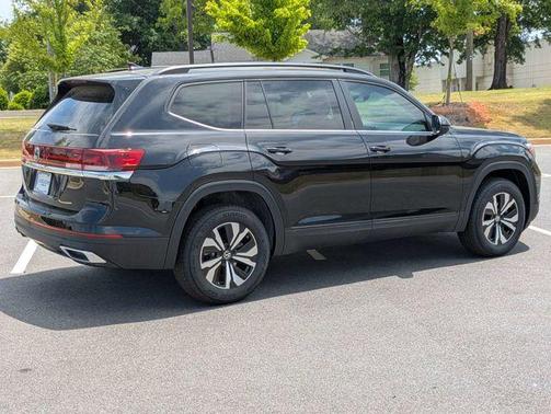 Deep Black Pearl Effect 2026 Volkswagen Atlas 2.0T SE
