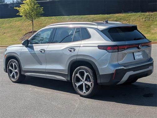 2025 Volkswagen Tiguan 2.0T SE