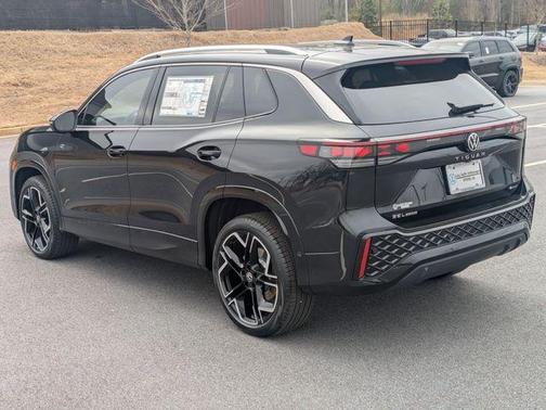 2026 Volkswagen Tiguan 2.0T SEL R-Line Turbo