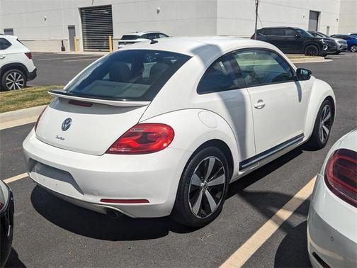 2012 Volkswagen Beetle 2.0T Turbo PZEV
