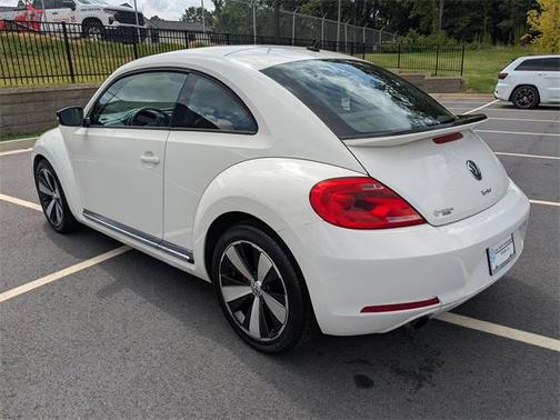 2012 Volkswagen Beetle 2.0T Turbo PZEV