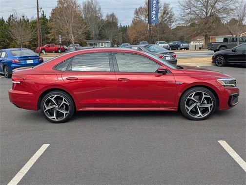 2020 Volkswagen Passat 2.0T R-Line