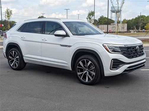 2025 Volkswagen Atlas Cross Sport 2.0T SEL Premium R-Line