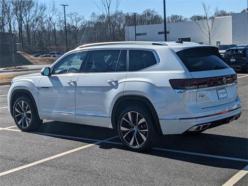 2025 Volkswagen Atlas 2.0T SEL Premium R-Line