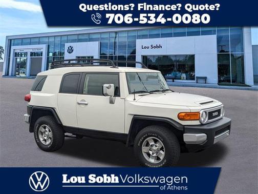 2014 Toyota FJ Cruiser Base