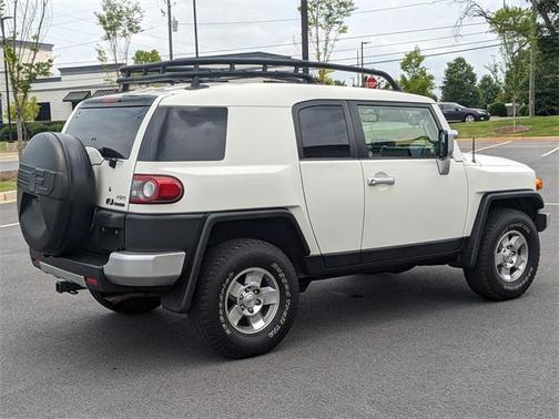 2014 Toyota FJ Cruiser Base