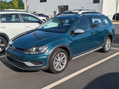 2018 Volkswagen Golf Alltrack TSI S