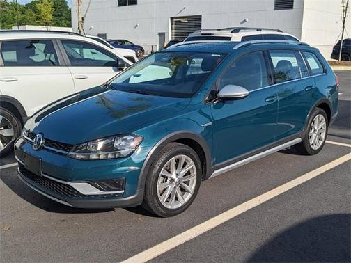 2018 Volkswagen Golf Alltrack TSI S