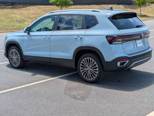 Gray 2026 Volkswagen Taos 1.5T SE