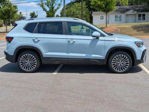 Gray 2026 Volkswagen Taos 1.5T SE
