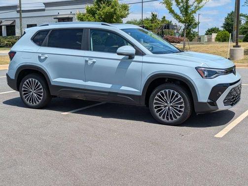 Gray 2026 Volkswagen Taos 1.5T SE