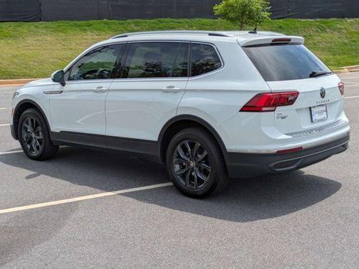 Pure White 2024 Volkswagen Tiguan 2.0T SE