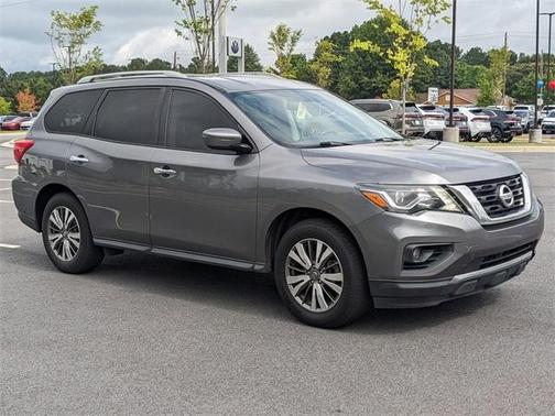 2019 Nissan Pathfinder SV