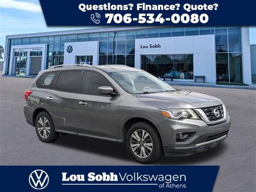 2019 Nissan Pathfinder SV