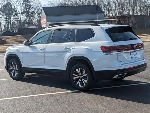 2025 Volkswagen Atlas 2.0T SE