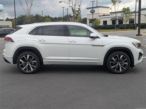 2026 Volkswagen Atlas Cross Sport 2.0T SEL Premium R-Line