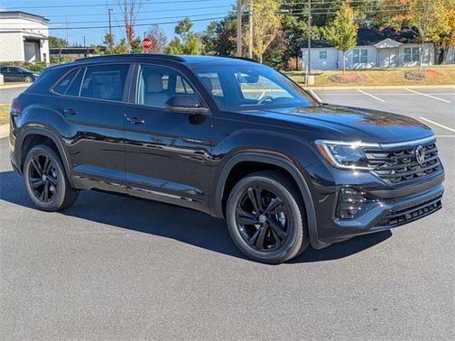 2026 Volkswagen Tiguan 2.0T SEL R-Line