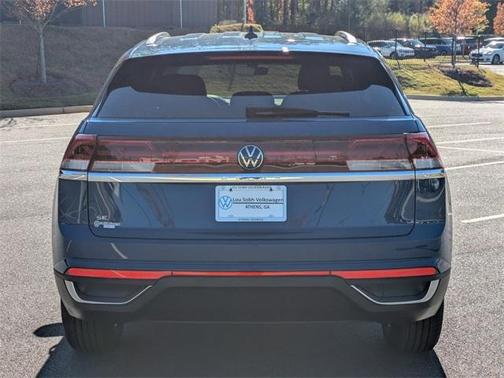 2026 Volkswagen Atlas Cross Sport 2.0T SE