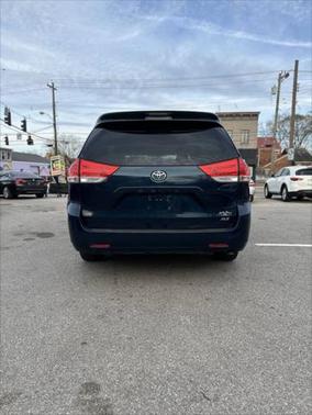 2011 Toyota Sienna XLE