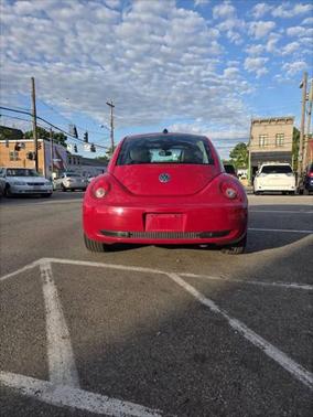 2008 Volkswagen New Beetle S