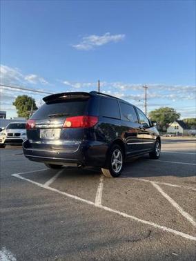 2006 Toyota Sienna XLE