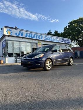 2006 Toyota Sienna XLE
