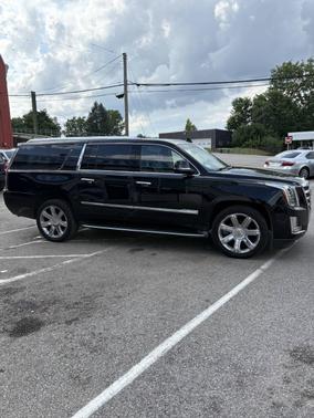 2019 Cadillac Escalade ESV Luxury