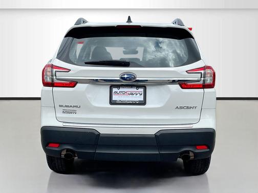 2023 Subaru Ascent Base 8-Passenger
