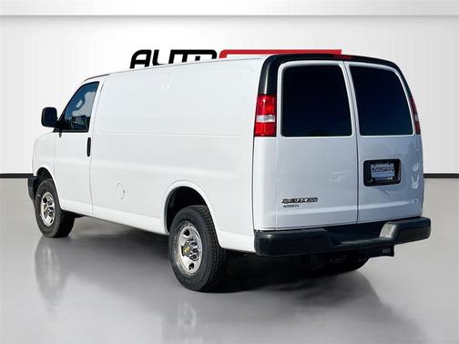 2024 Chevrolet Express 2500 RWD 2500 Regular Wheelbase WT