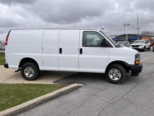 2024 Chevrolet Express 2500 RWD 2500 Regular Wheelbase WT