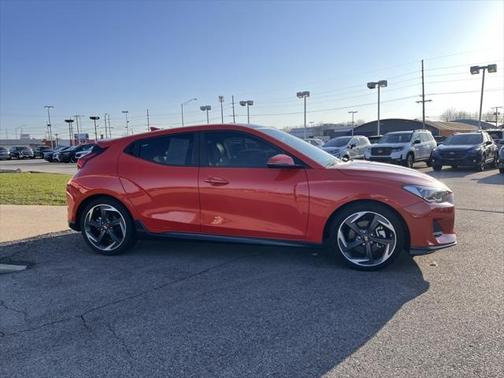 2019 Hyundai Veloster Base